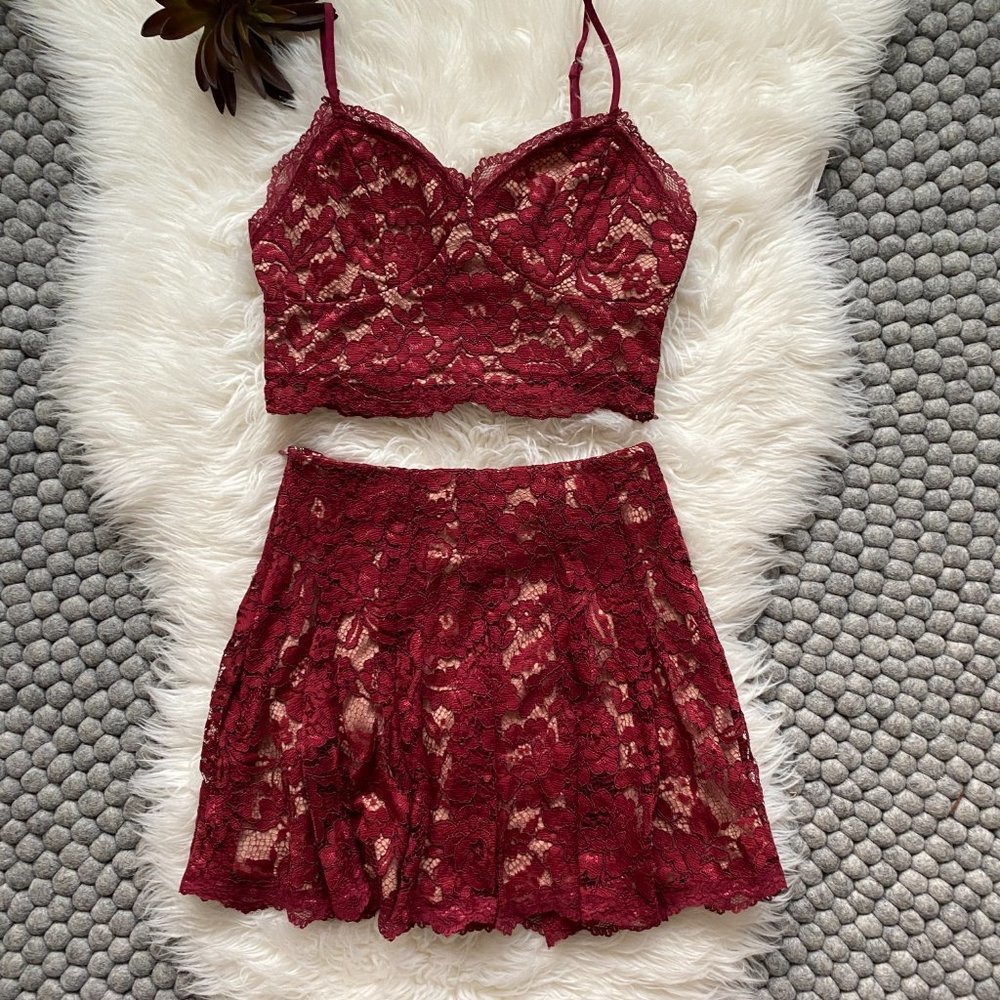 ASTR Red Lace Overlay Dress Set Size Size Small